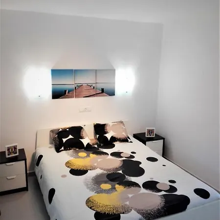 Apartament Renovado,vistas Piscina, Aire Acondicionado,wifi Puerto del Carmen (Lanzarote)