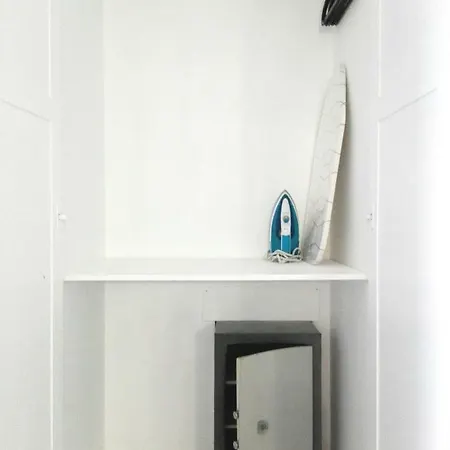 Renovado,vistas Piscina, Aire Acondicionado,wifi