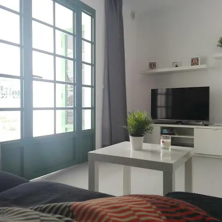 Renovado,vistas Piscina, Aire Acondicionado,wifi 公寓