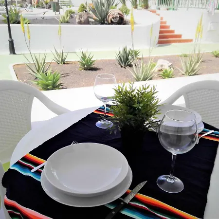 Renovado,vistas Piscina, Aire Acondicionado,wifi * Puerto del Carmen (Lanzarote)